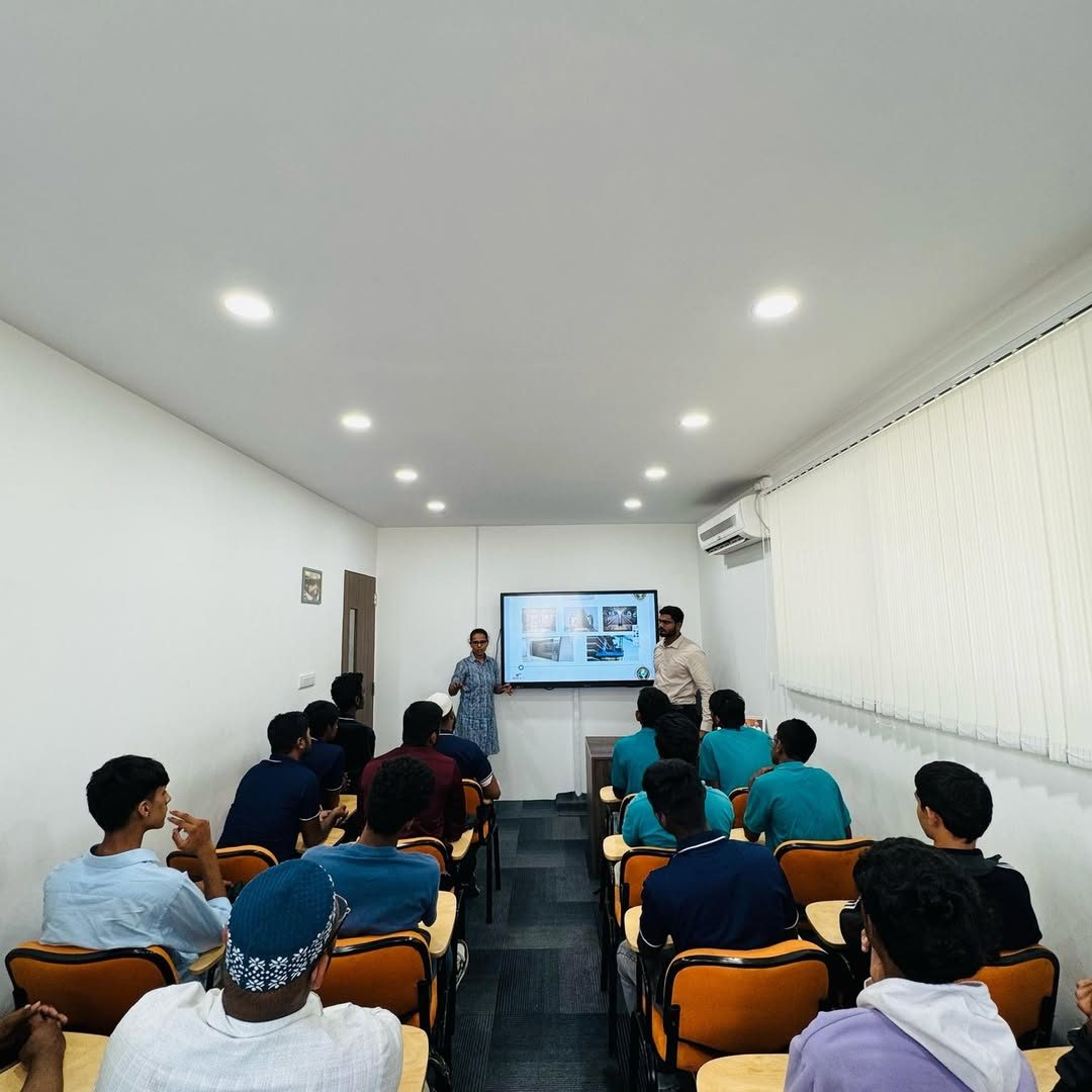 Welcoming Young Minds: Ghousia ITI Students Visit BSVT Campus