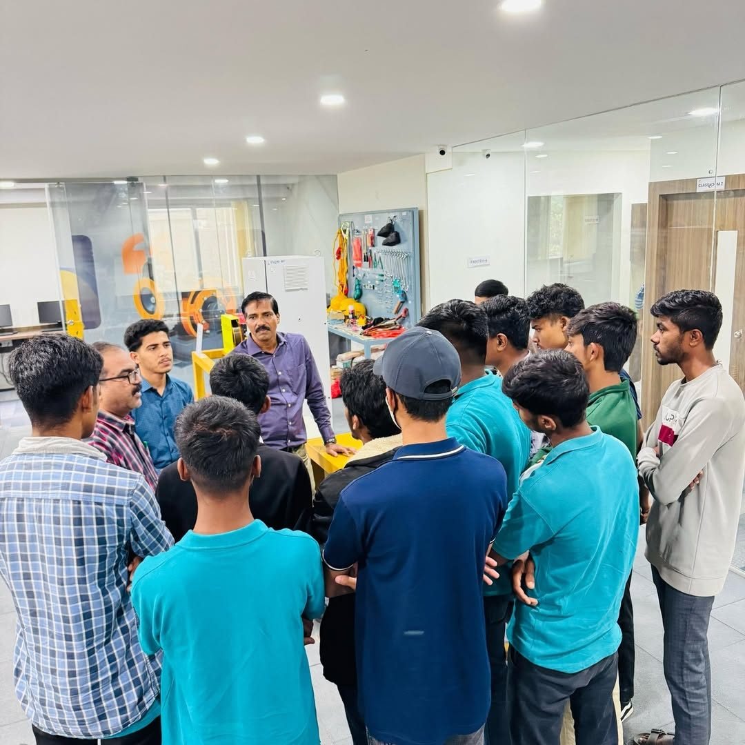 Welcoming Young Minds: Ghousia ITI Students Visit BSVT Campus photo 2